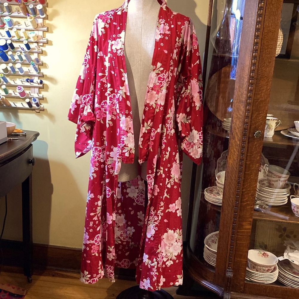 Vintage kimono red with pink cherry blossoms
